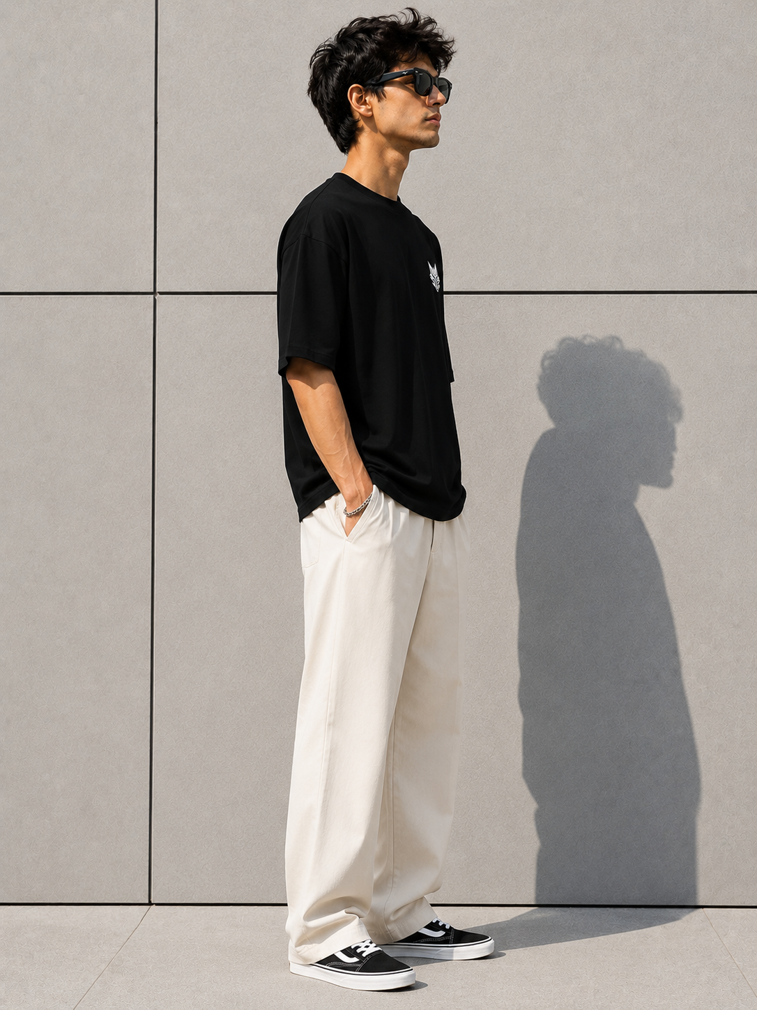 Black oversized t-shirt men full body side view Blake Essence